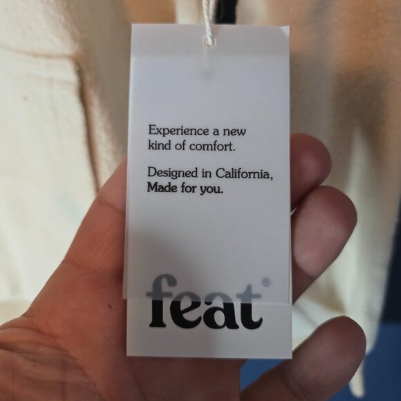 Feat BlanketBlend Hoodie – Oatmeal (Size M, New With Tags) - Picture 4 of 5